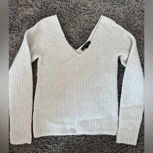 Banana Republic Wool blend open neckline sweater in size XS, light gray color